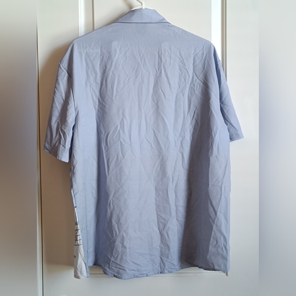 Men's Bundle: 2  Button Down Shirt. Size Large - Picture 7 of 13